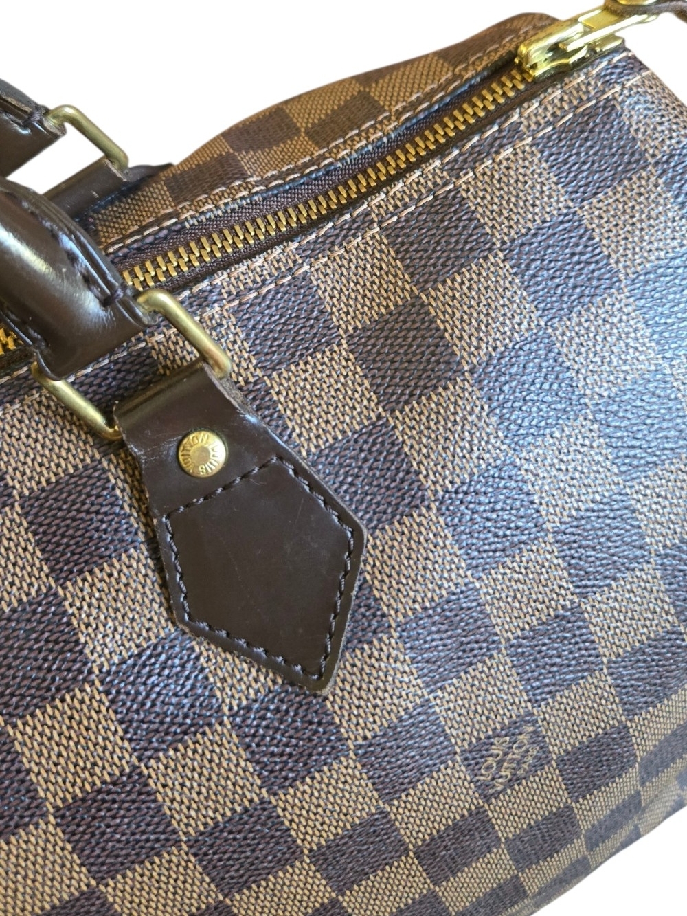 Louis Vuitton Red Canvas Interior with Dark Leather Tab - Picture 7 of 13